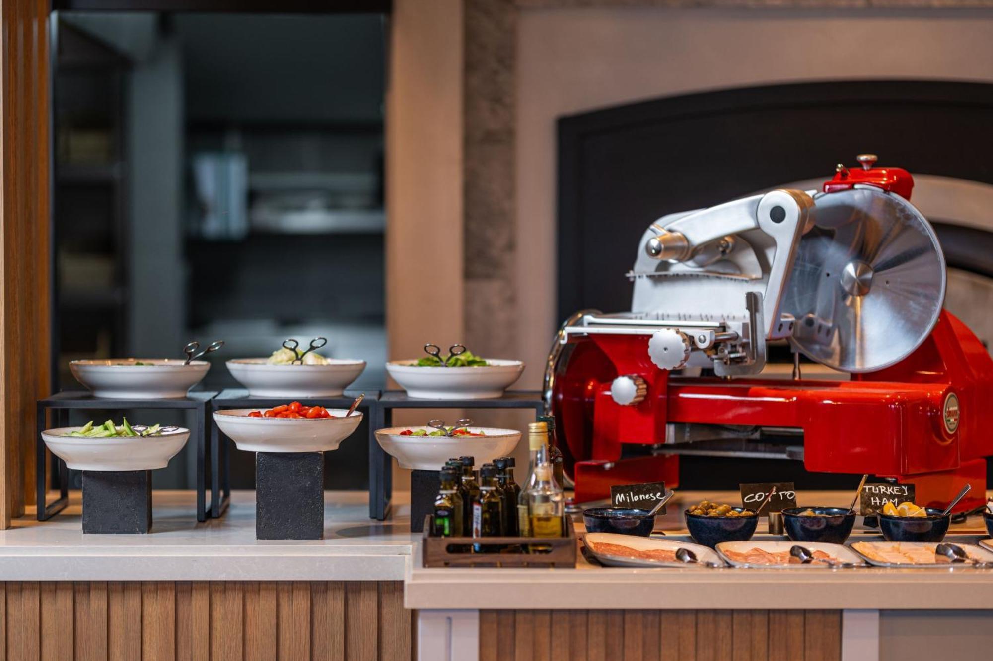 Tirana Marriott Hotel Eksteriør billede